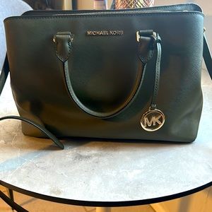 Michael Kors Double Zip Jet Set Saffiano Tote olive green